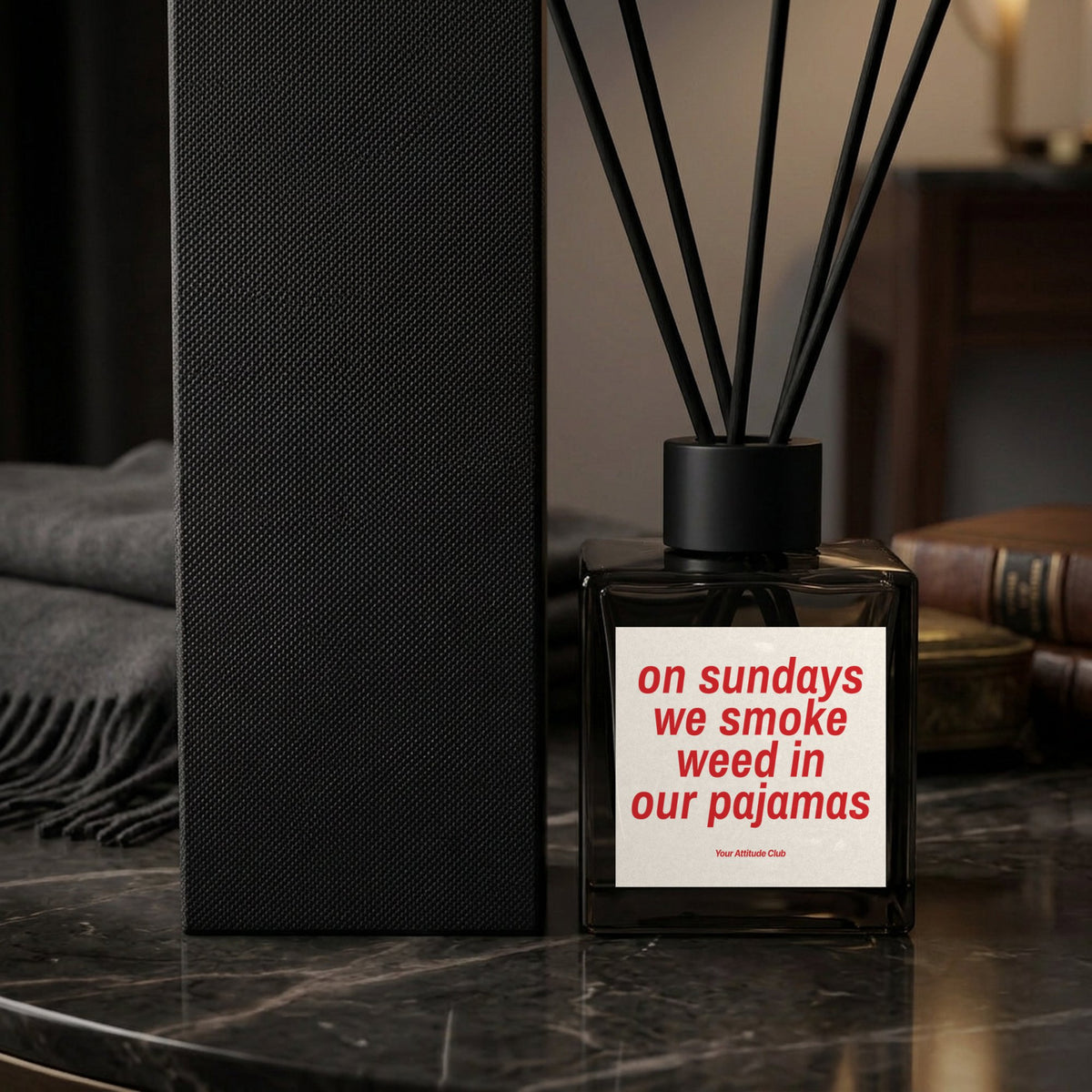 Diffusor On Sundays we smoke weed in our pajamas Nahaufnahme