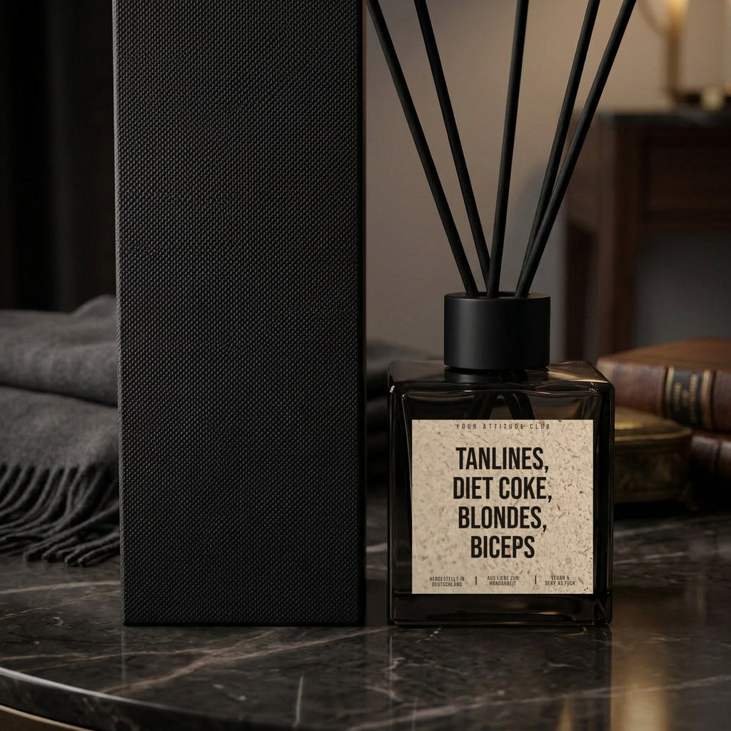 Diffusor Tanlines, Diet Coke, blondes, biceps. Nahaufnahme Naturgras-Etikett