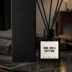 Diffusor Wine, dine & sixty-nine Nahaufnahme weißes Etikett